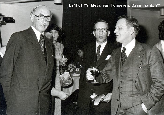 E21F01.jpg