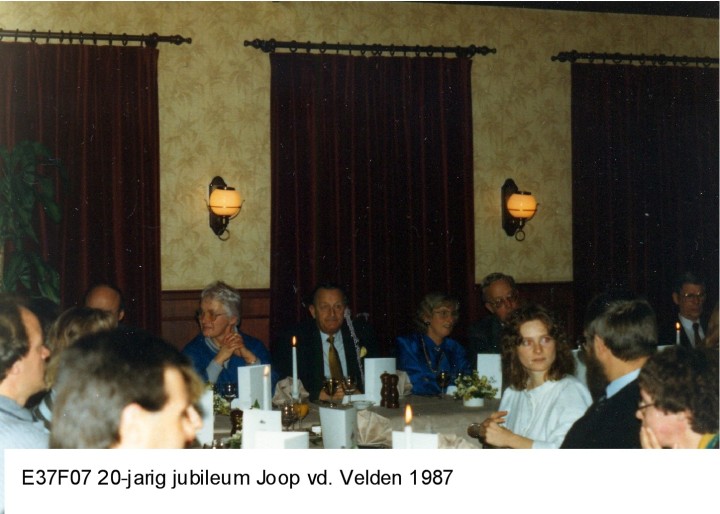 E37F07.jpg