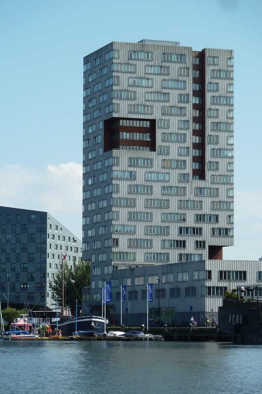 V72P1080755